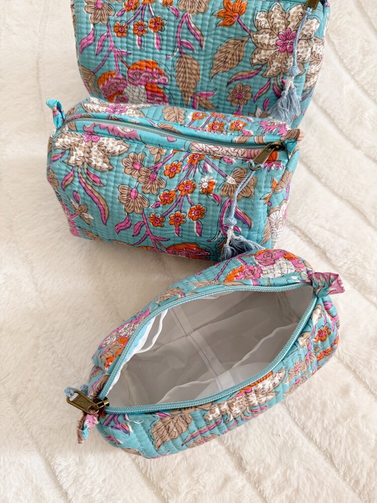 Bali Flower Pouch / Sky Blue