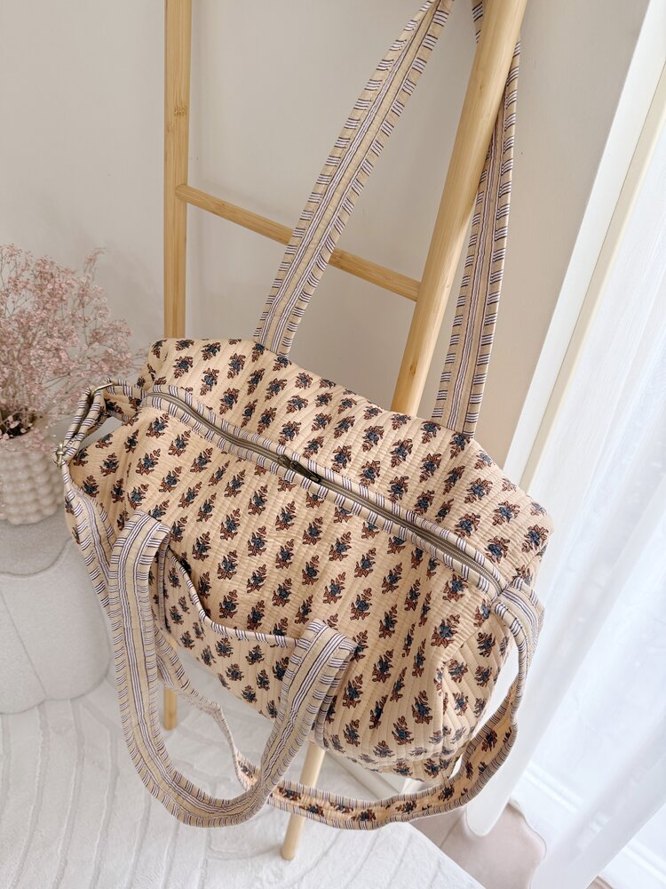 Yasmina Flower Travel Bag / Beige