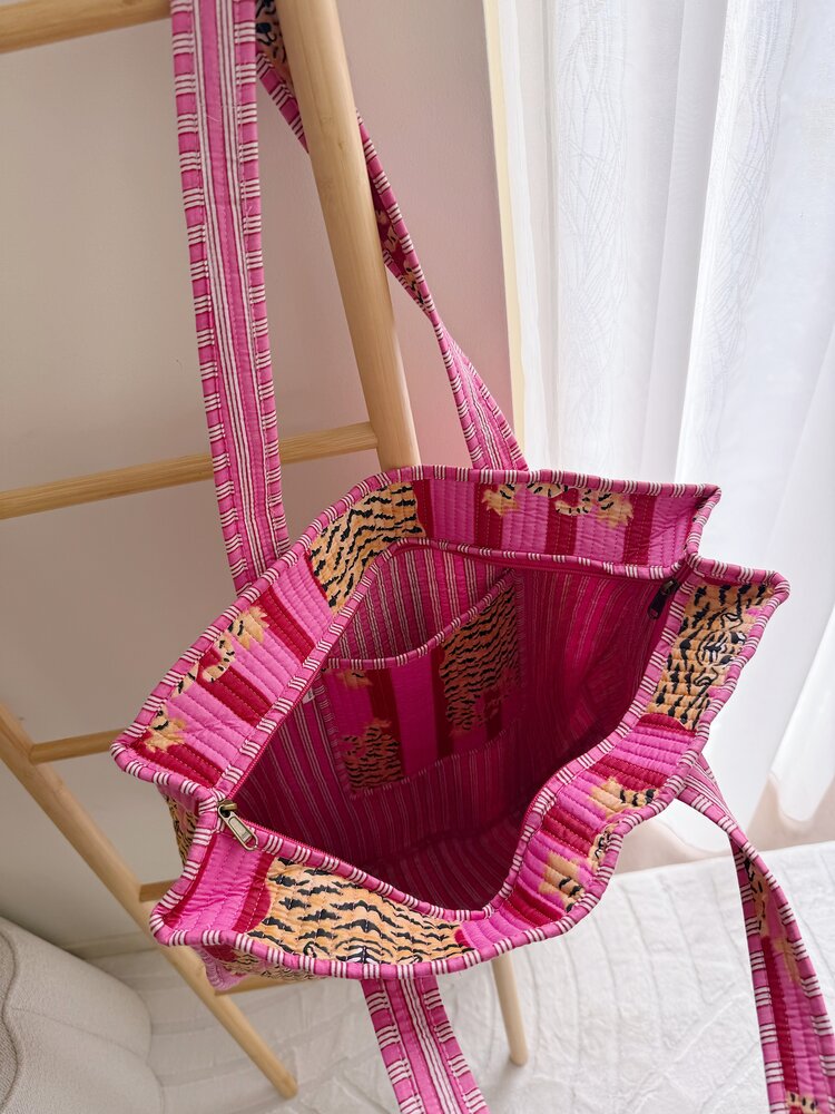 Macie Tiger Shopper Bag / Pink