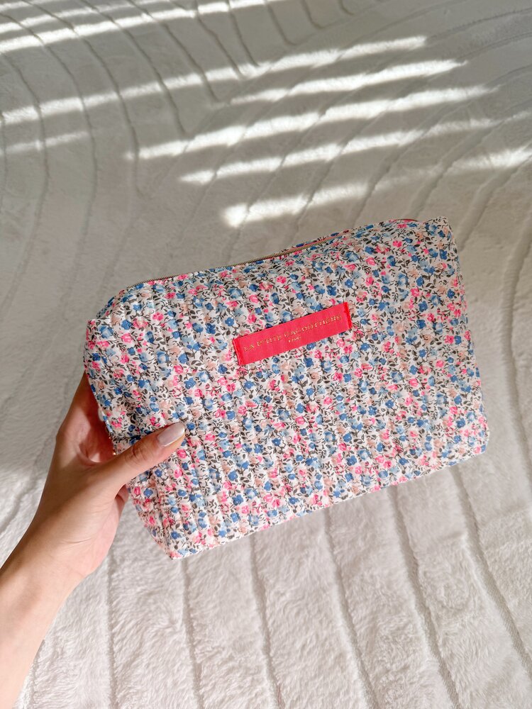 Marly Flower Toiletry Bag / Neon Pink & Blue