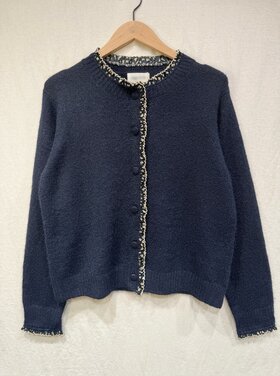 Bodil Floral Frill Knit Cardigan / Navy Blue