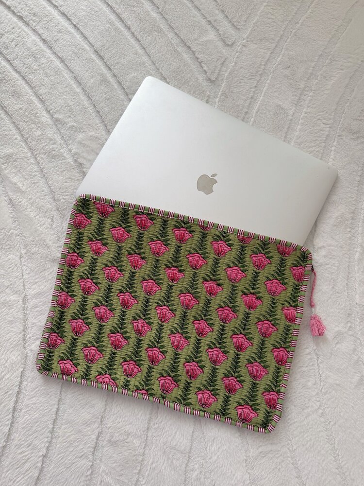 Evia Flower Laptop Sleeve / Green (16 inch)