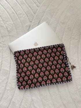 Evia Flower Laptop Sleeve / Brown (16 inch)
