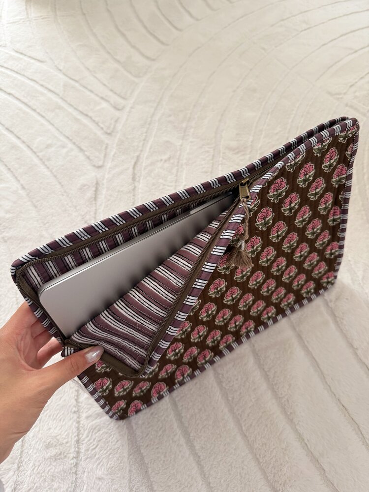 Evia Flower Laptop Sleeve / Brown (16 inch)