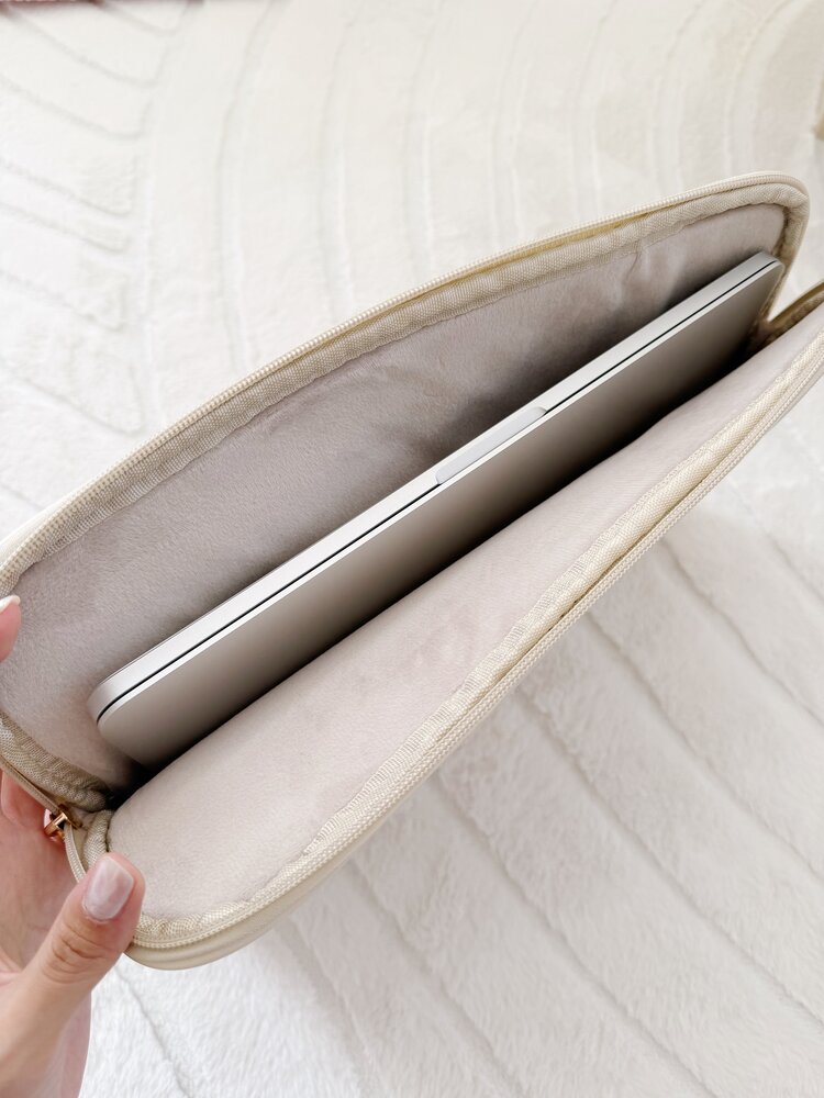 Malou Teddy Laptop Sleeve / Beige