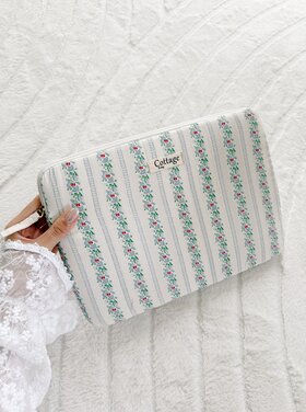 Cara Floral Stripe Laptop Sleeve / Blue (13 inch)