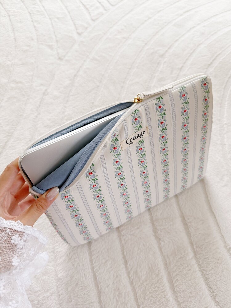 Cara Floral Stripe Laptop Sleeve / Blue (13 inch)