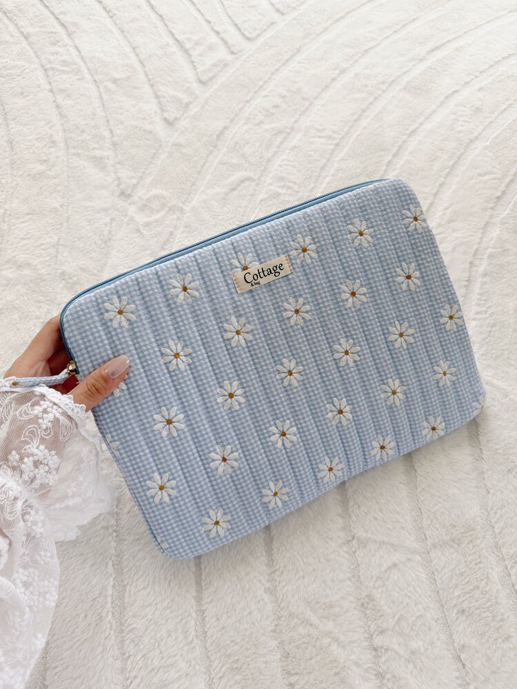 Cara Daisy Laptop Sleeve / Blue (13 inch)