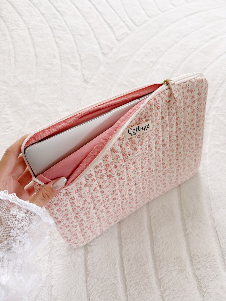 Cara Flower Laptop Sleeve / Pink (13 inch)