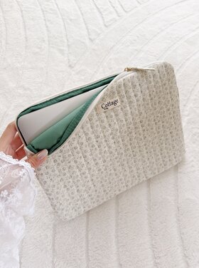 Cara Flower Laptop Sleeve / Light Green (13 inch)