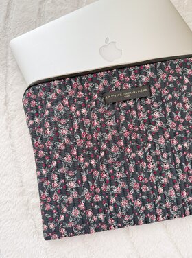Belin Flower Laptop Sleeve / Charcoal (14 inch)