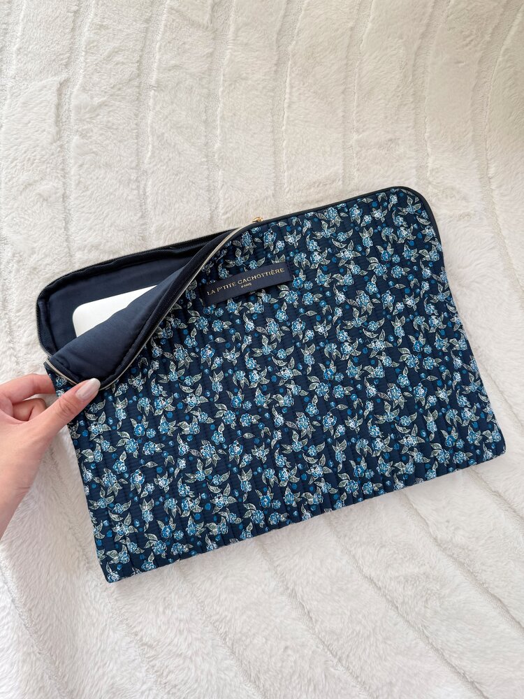 Belin Flower Laptop Sleeve / Navy Blue (14 inch)