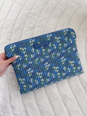 Belin Flower Laptop Sleeve / Ocean Blue (14 inch)