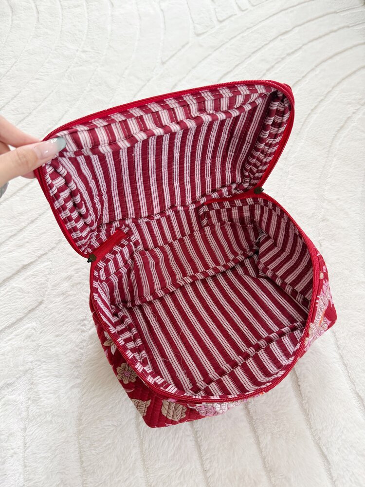 Malini Flower Toiletry Bag / Red