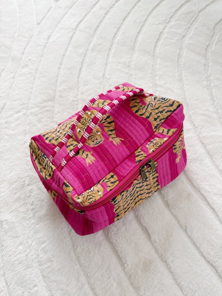 Malini Tiger Toiletry Bag / Pink