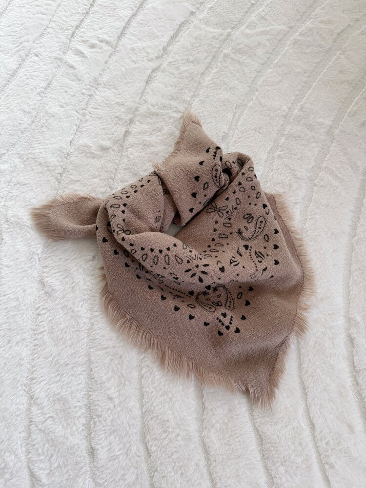 Loua Paisley Bandana Scarf / Light Brown