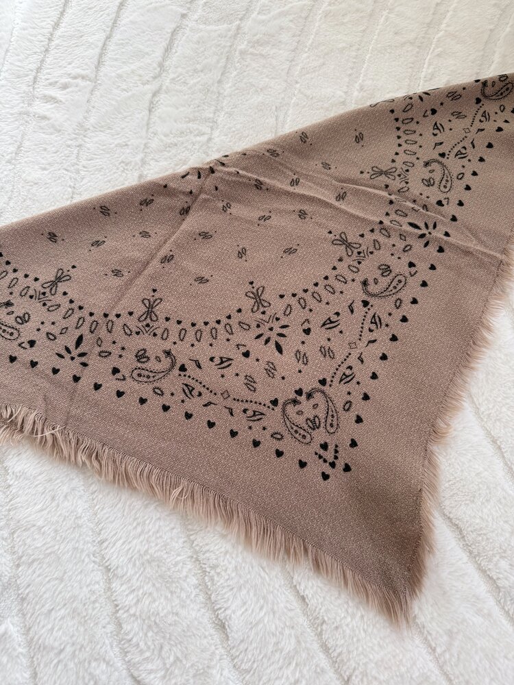 Loua Paisley Bandana Scarf / Light Brown