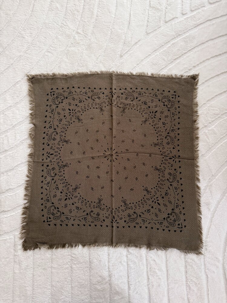 Loua Paisley Bandana Scarf / Army Green