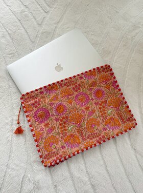 Evia Flower Laptop Sleeve / Orange (16 inch)