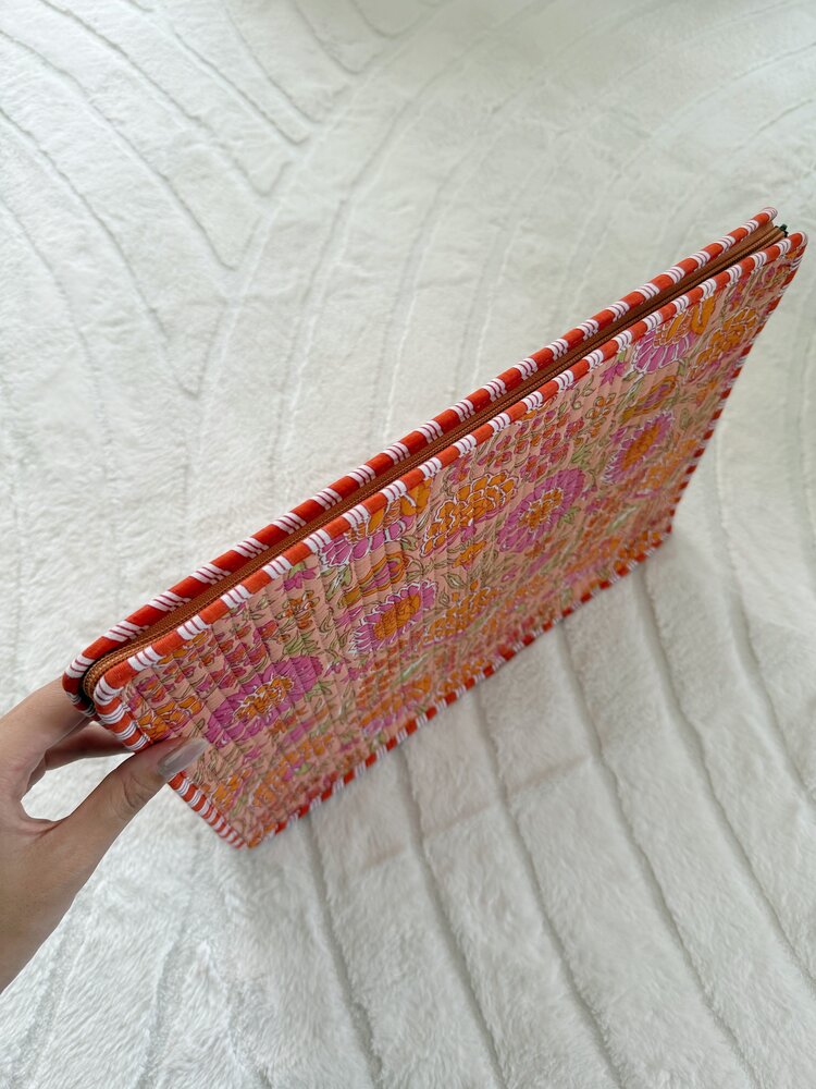 Evia Flower Laptop Sleeve / Orange (16 inch)