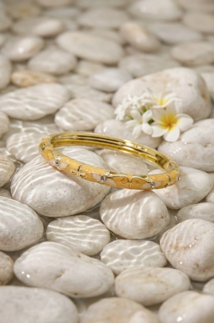 Gold Shiny Clover Bangle Bracelet (COPPER) / Yellow