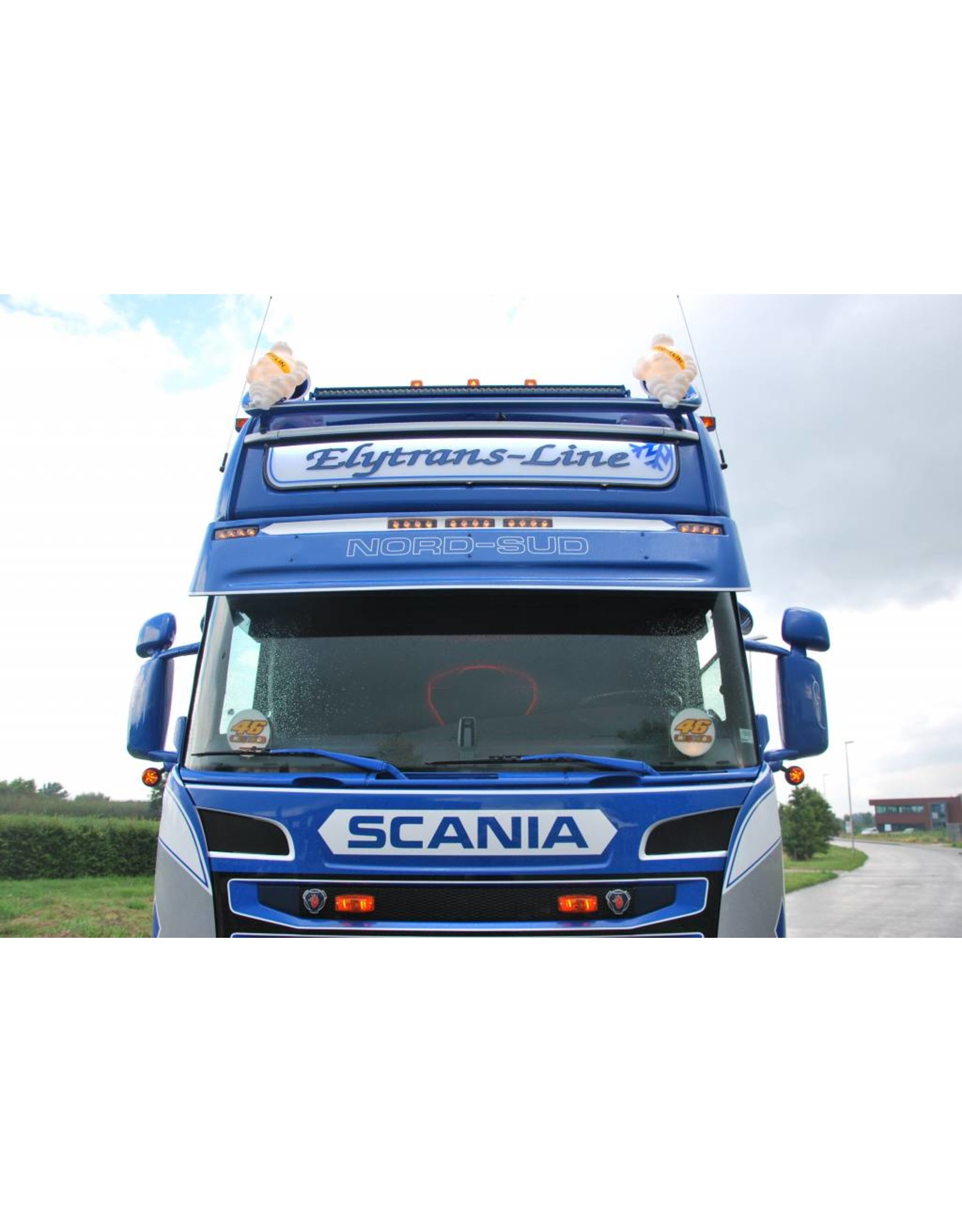 Scania Zonneklep Scania R Topline /Highline Coles 5 toplamp gaten