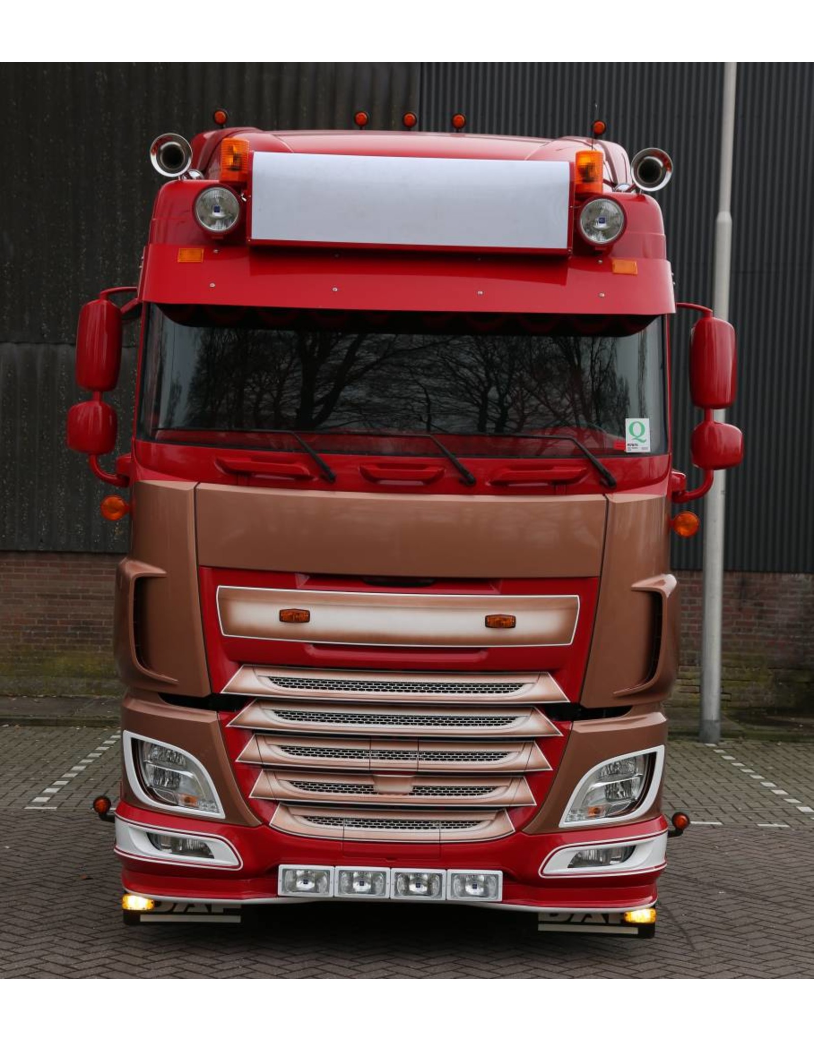 Daf Zonneklep Daf XF Space Cab / Aluminium