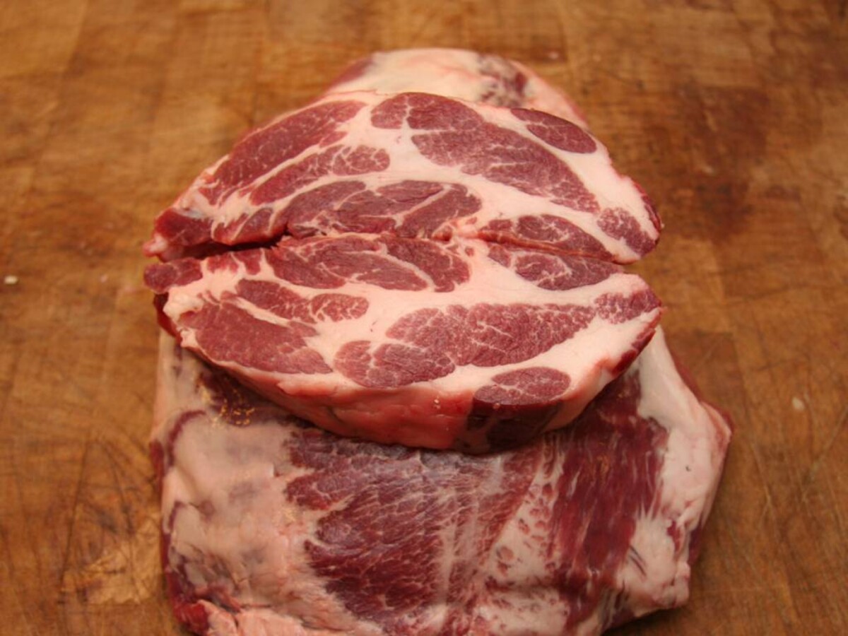 Iberico cabecero (ontbeende schouderkarbonade)