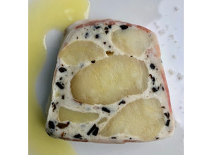 Terrine 'royale'/wintertruffel/roseval/spek/crème fraîche
