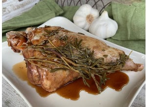 Spaans zuiglamsboutje knoflook/rozemarijn/tijm/piment d'Espelette