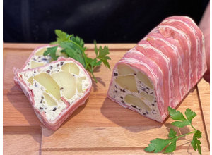 Terrine 'royale'/wintertruffel/roseval/spek/crème fraîche