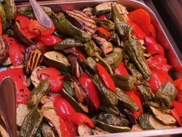 Gegrilde groenten: pimentos de Padron/ => paprika/aubergine/courgette