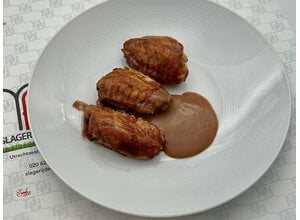 Kippenvleugel/farce gamba en chorizo/kreeftensaus