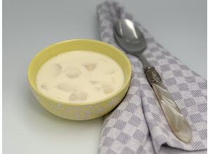 Aspergesoep/asperge/room/peterselieolie (vegetarisch)