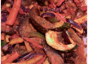 Siciliaanse caponata/tonijn/aubergine/paprika/tomaat