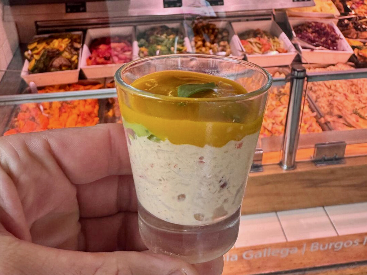Glaasje krab/avocado/mango