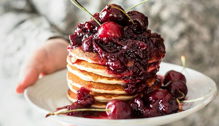 Pannenkoeken met aardbeien-groene thee jam