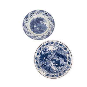 Museum Vlaardingen Two Delft blue wall plates