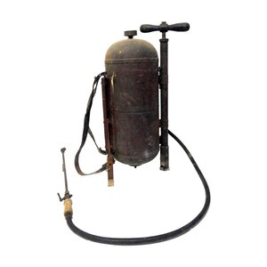 Haarlemmermeermuseum De Cruquius Sprayer for pesticides