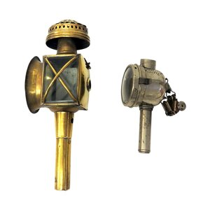 Haarlemmermeermuseum De Cruquius Antique coach and bicycle lantern