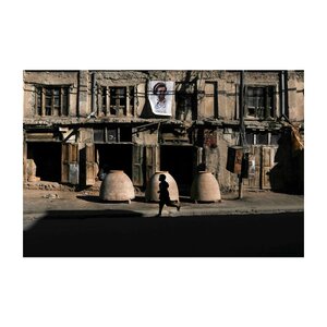 Museum Vlaardingen Hedayat Amid, 'Boy playing outside'