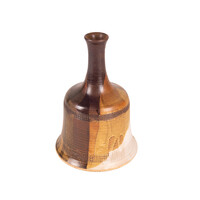 Marianna Franken, Meerkleurige keramieken klok met klepel