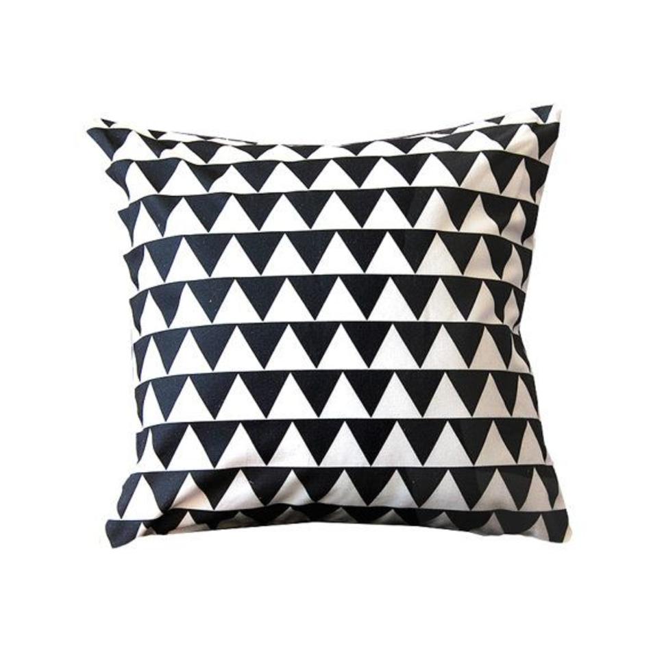 Cushion cover triangle