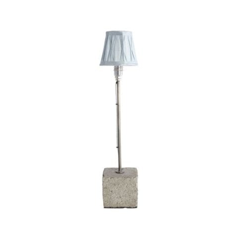 Concrete lamp base