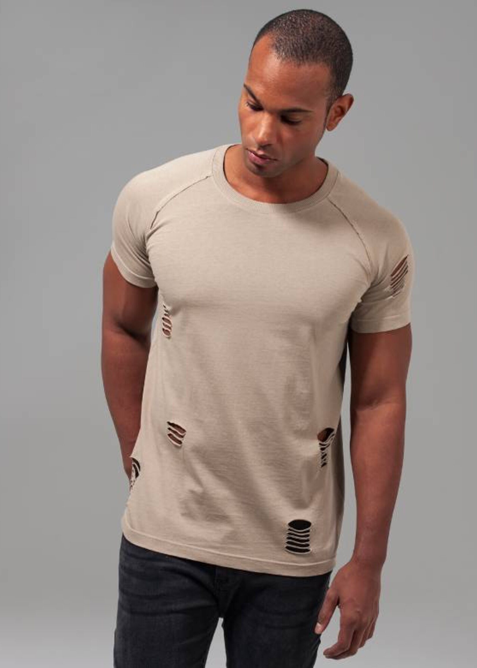 RIPPED RAGLAN TEE SAND