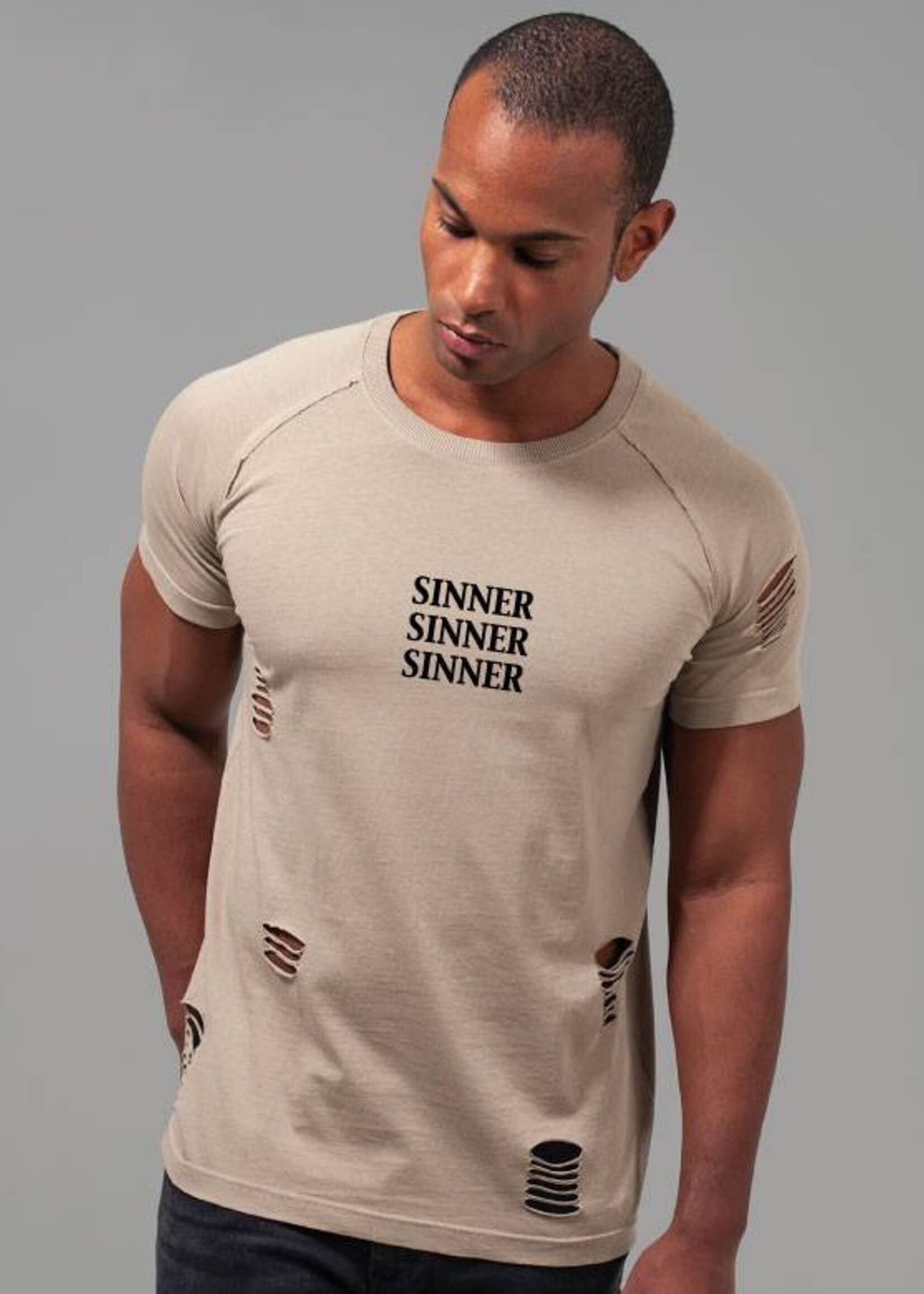 SINNER RIPPED TEE