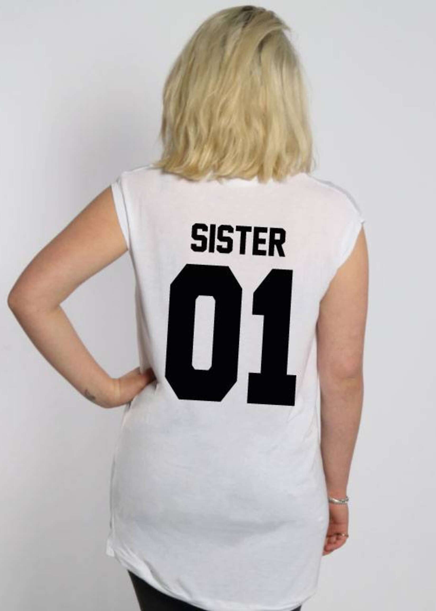 SISTER 01 BFF SLEEVELESS TEE
