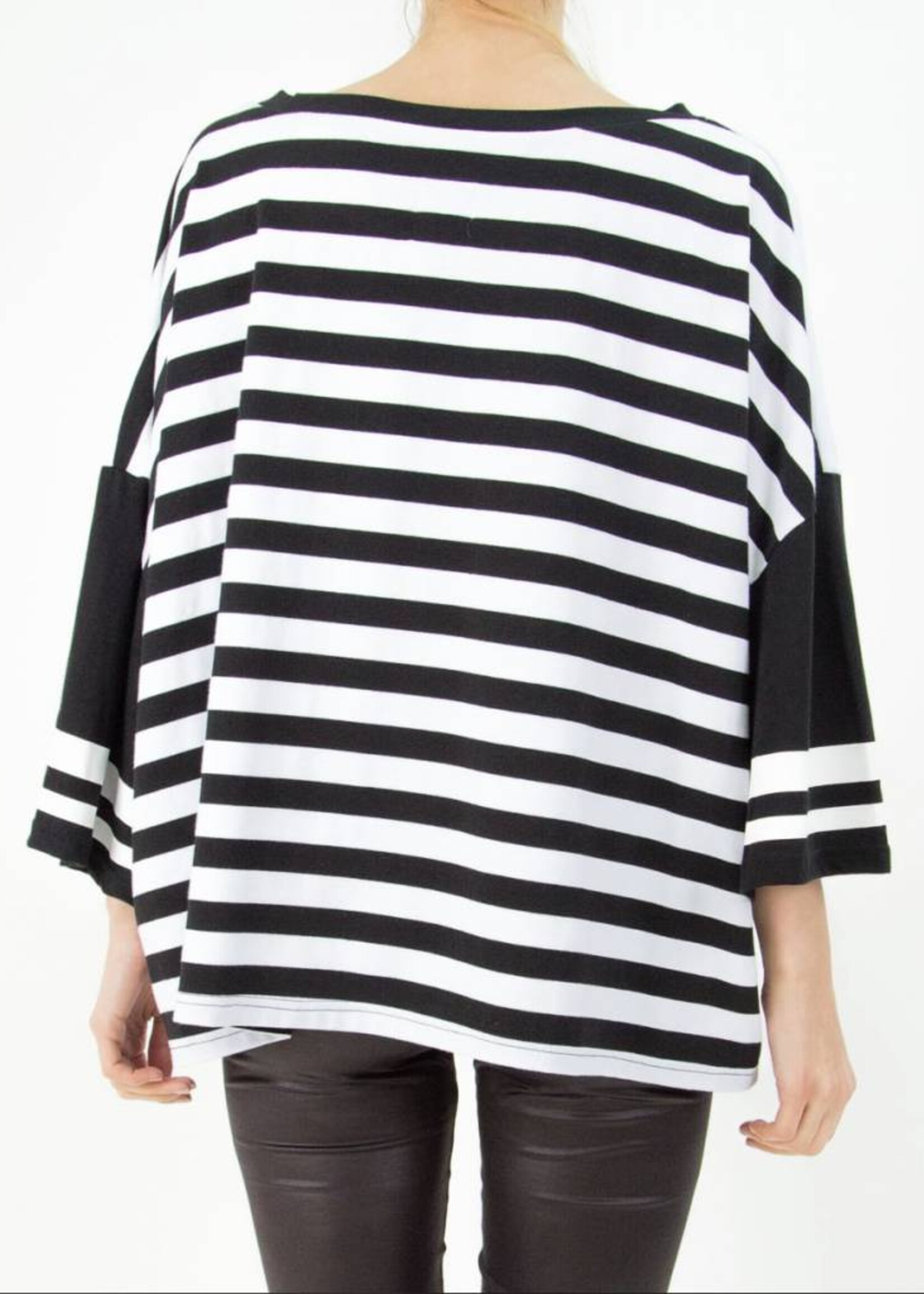 SIXTH JUNE STRIPE LIP OVERSIZE T-SHIRT