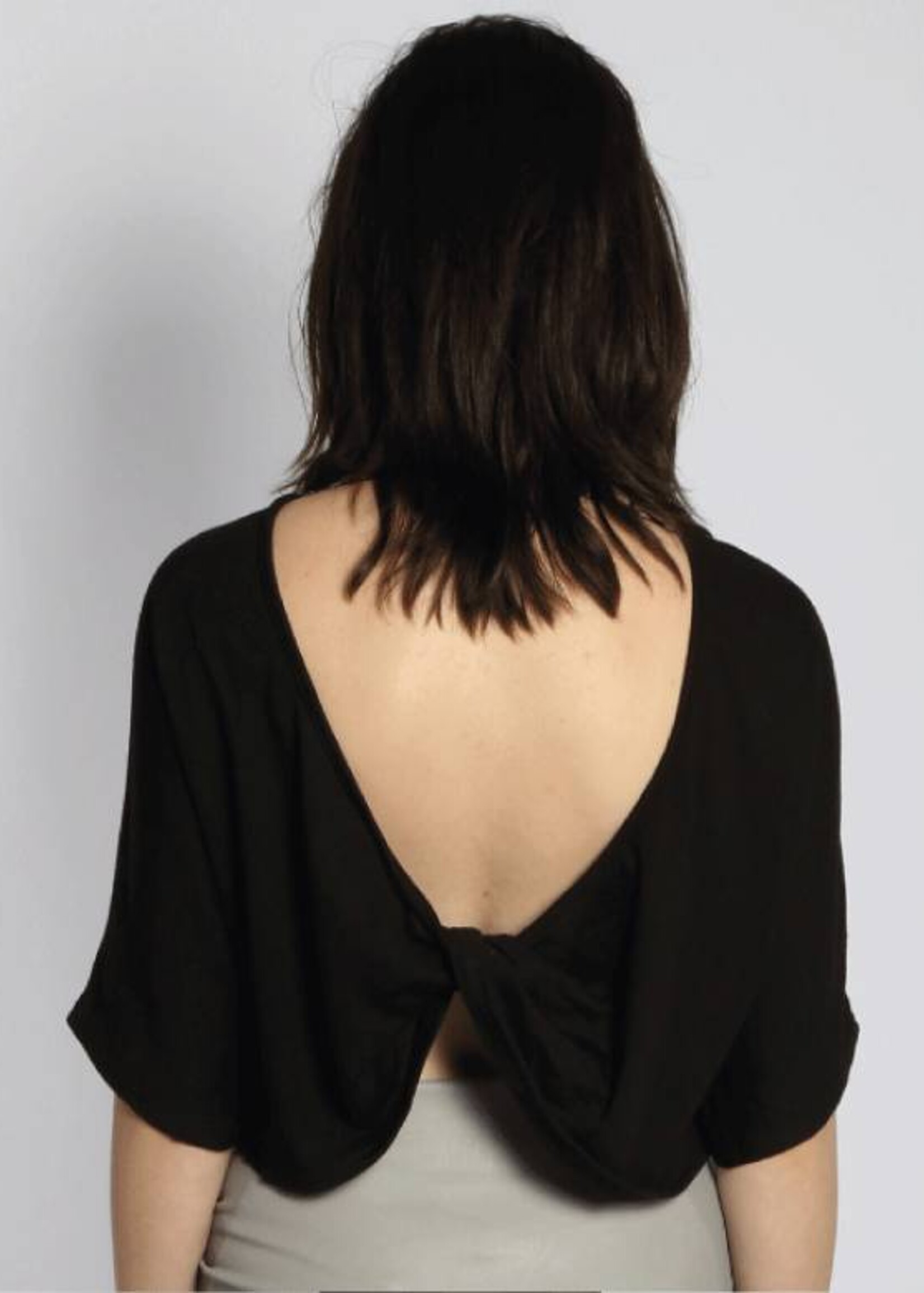 SIXTH JUNE TWISTED CROP TOP BLACK