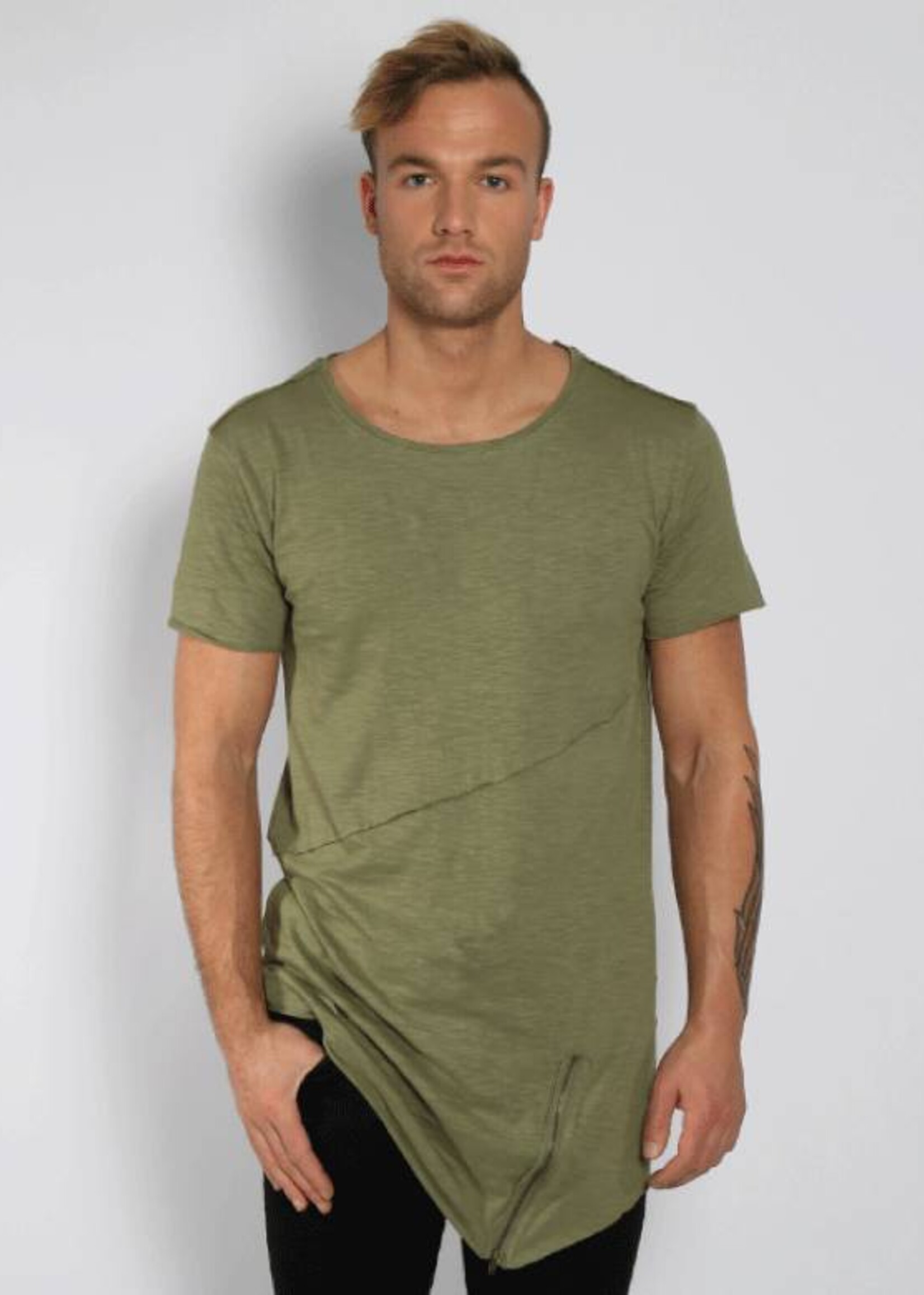 FRONT ZIP LONG TEE OLIVE